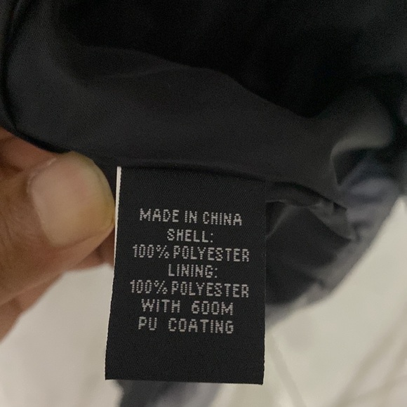 Selling woman's medium size coat! cruelty free!! - Picture 4 of 5